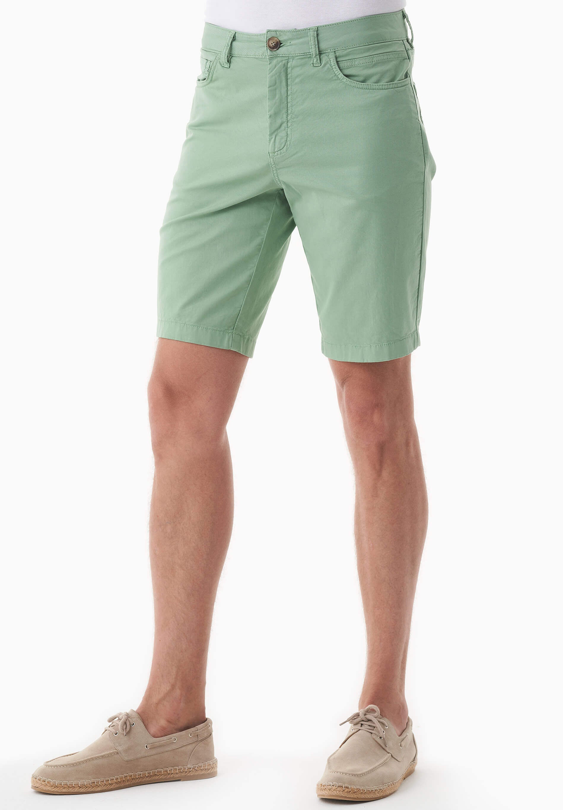 Regular-Fit Shorts aus Bio-Baumwolle