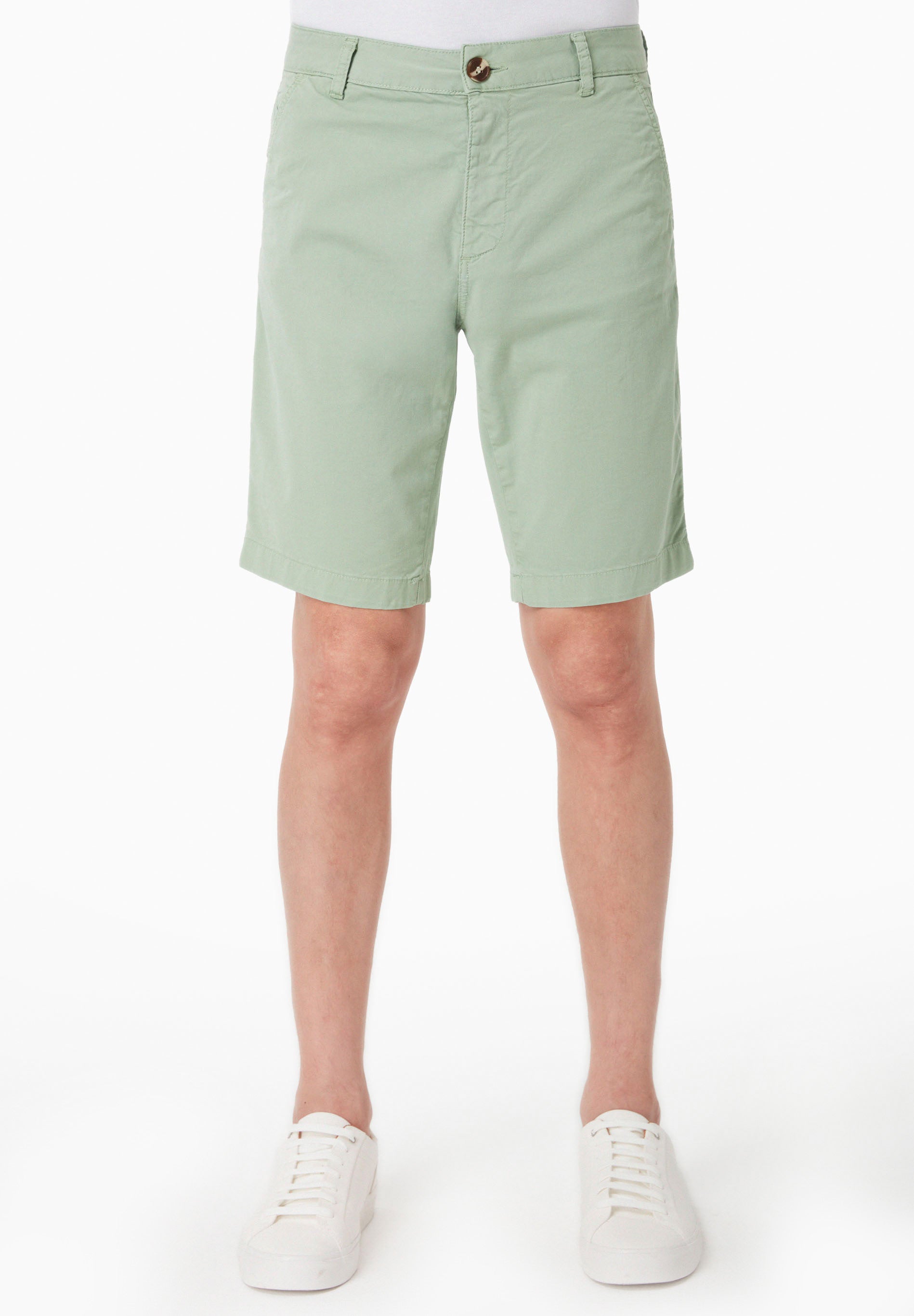 Slim-Fit Shorts aus Bio-Baumwolle