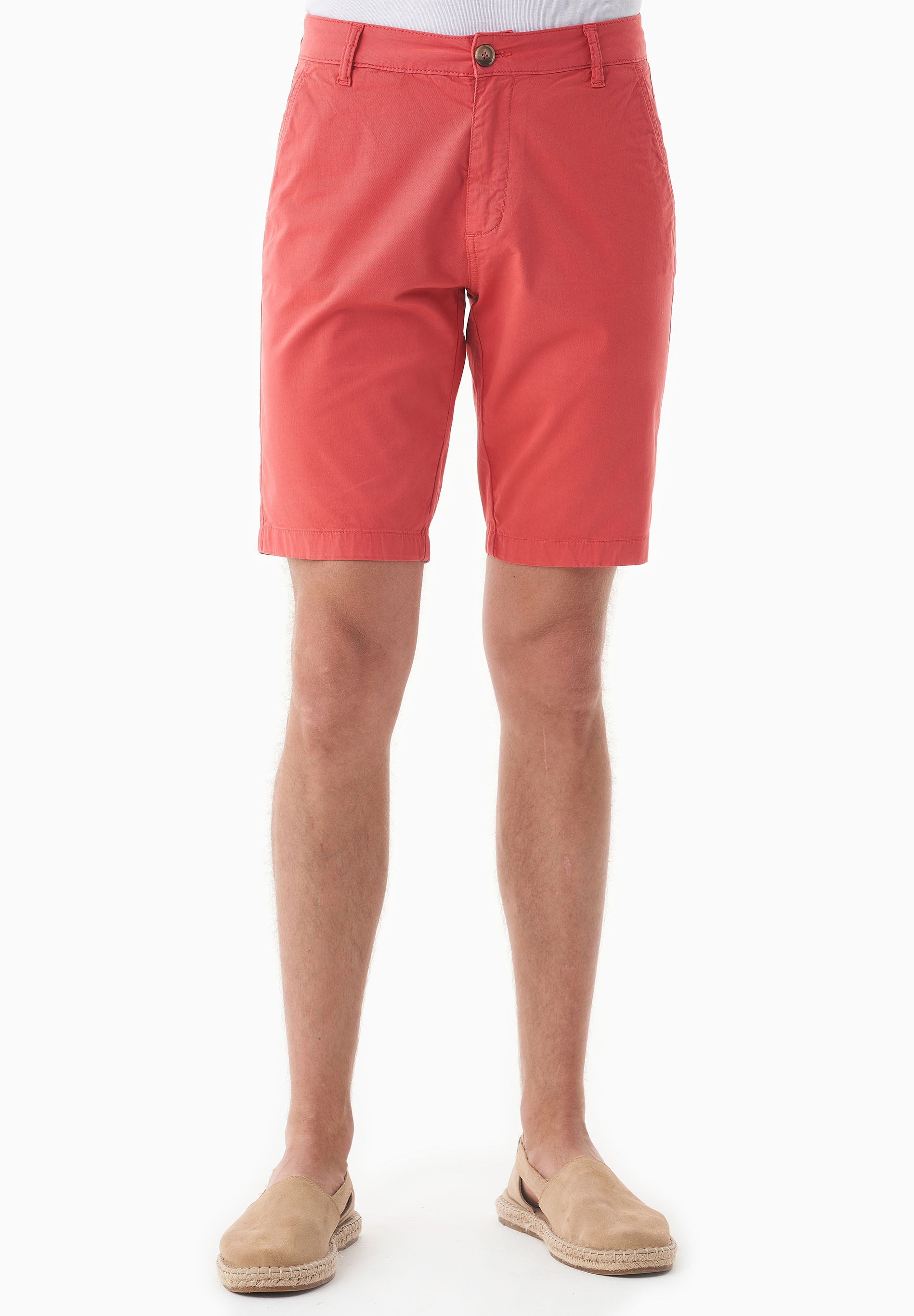 Slim-Fit Shorts aus Bio-Baumwolle