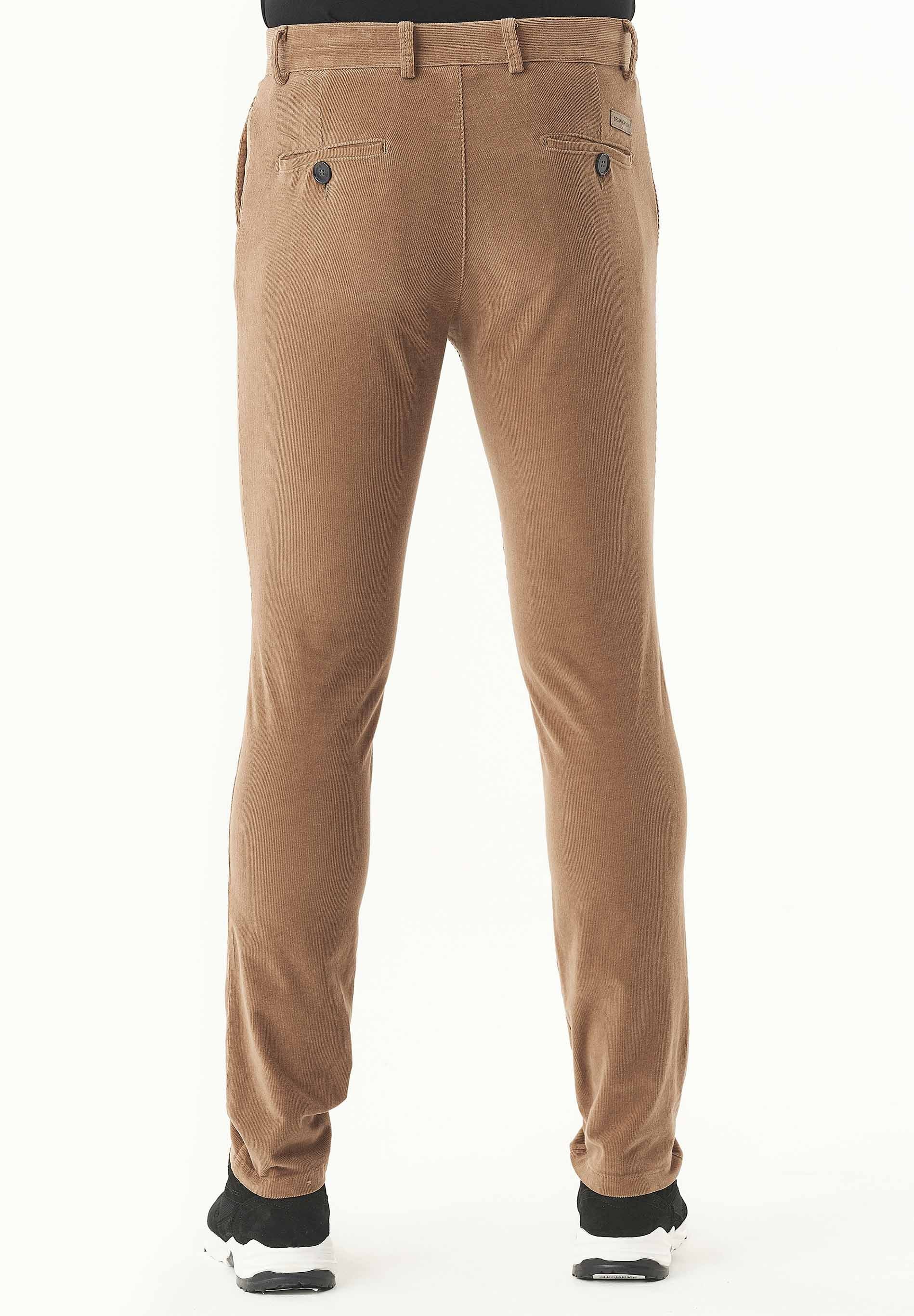 Slim Cordhose aus Bio-Baumwolle